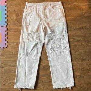 American Eagle White Distressed Jeans Size 18 NWT